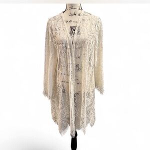 Wallflower Cream Lace Overlay